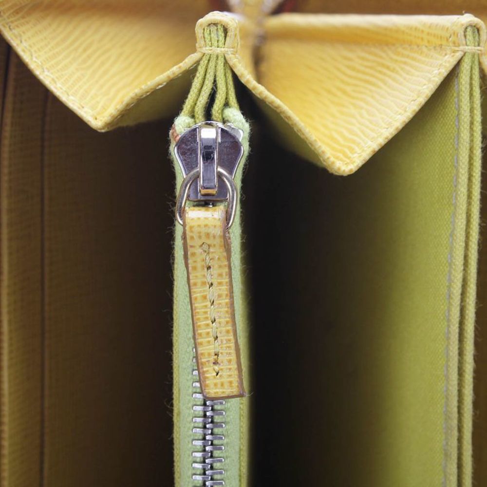 Pre Loved Fendi Yellow Leather Long Wallet in AB Condition - Picture 6 of 10